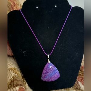 NWT Quartz Agate Necklace Leather Cord